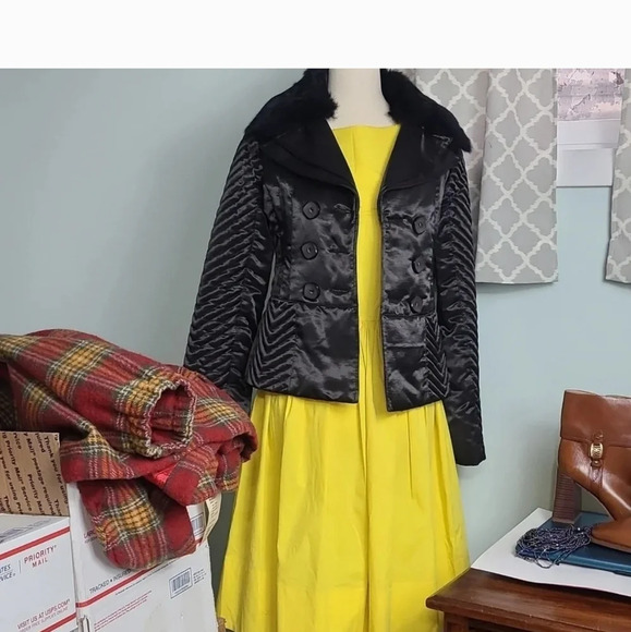 Bebe black Satin Quilted Pea Coat with fur collar Women's Size S - Picture 3 of 17